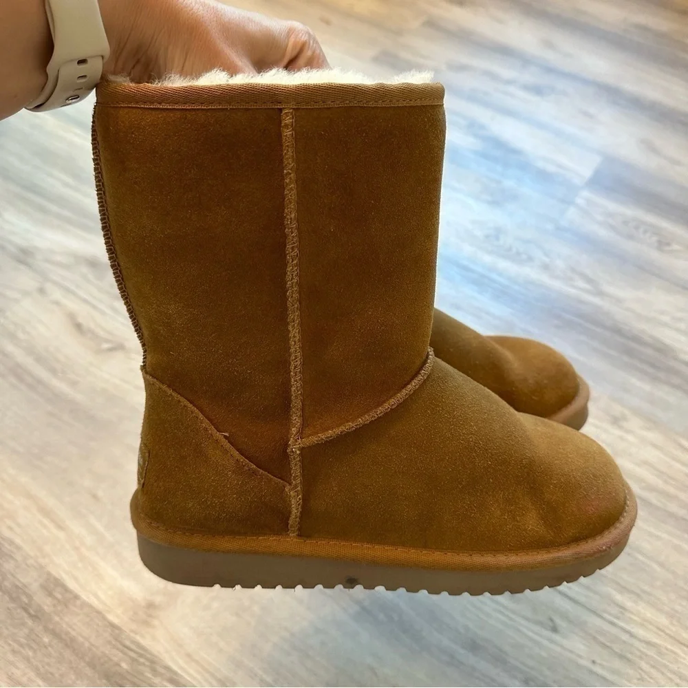 Koolaburra by Ugg Booties winter cozy warm wool boots size 7